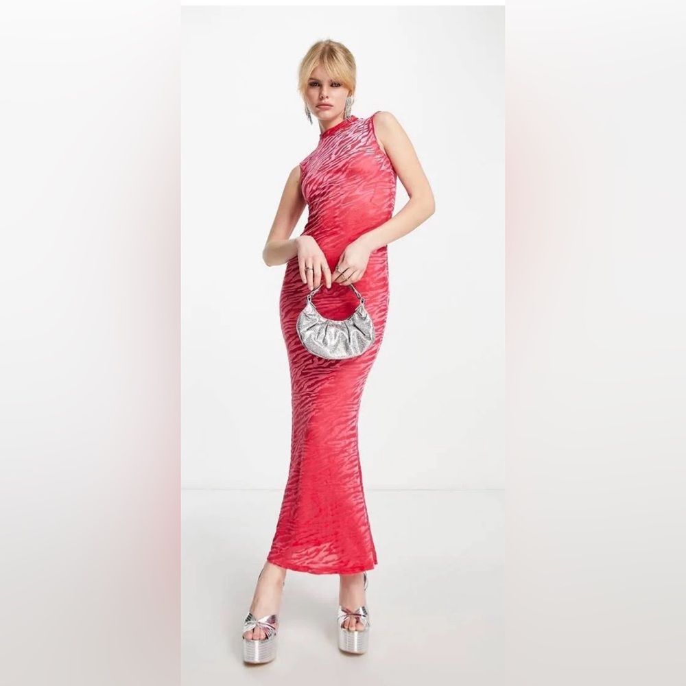 Amy Lynn High Neck Velvet Sleeveless Maxi Dress